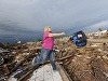 MOORE - Ničivé tornádo, ktoré sa v pondelok prehnalo americkým štátom Oklahoma, poškodilo alebo zničilo 1 200 obytných domov a celkovo postihlo 33-tisíc ľudí. Aktualizované údaje vo štvrtok zverejnili predstavitelia tamojšej vlády a pohotovostných zložiek. Tornádo v Oklahome zasiahlo 33 000 ľudí