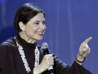 Isabella Rossellini stále očaruje šarmom. Isabella Rossellini stále očaruje šarmom.