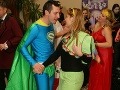 Moderátorka Erika Barkolová dorazila v spoločnosti Andreja, o ktorom tvrdila, že je jej kamarát. Celý večer sa však od seba nevedeli odlepiť a prejavovali si nežnosti. Moderátorka Erika Barkolová dorazila v spoločnosti Andreja, o ktorom tvrdila, že je jej kamarát. Celý večer sa však od seba nevedeli odlepiť a prejavovali si nežnosti.