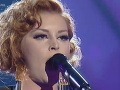 Barbora Švidraňová počas speváckeho výkonu.