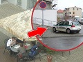 Policajná arogancia v službe: