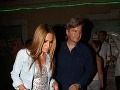 Erika Judínyová so Števom Skrúcaným prišli do zabávajúcej sa spoločnosti. Erika Judínyová so Števom Skrúcaným prišli do zabávajúcej sa spoločnosti.