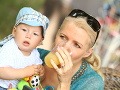 Aneta Parišková dodržovala pitný režim, samozrejme, že nezabudla ani na syna. 