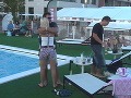 Emanuel si počas dňa voľna užíval nielen alkohol, ale aj nežnosti od kolegyne Martiny Jendrušákovej. 
