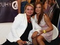 Eva Pavlíková a Elena Podzámska si autogramiádu užívali. Eva Pavlíková a Elena Podzámska si autogramiádu užívali.