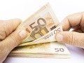 Razantný krok OĽaNO-NOVA: Bývalým eštebákom chce zdaniť výsluhové dôchodky o 50 %