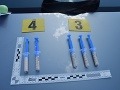 FOTO Polícia vypátrala drogových FOTO Polícia vypátrala drogových