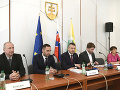 Kabinet prerokuje zmeny v Kabinet prerokuje zmeny v