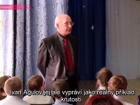 Ivan Agulov prednáša na školách o čom sa mu zachce. Ivan Agulov prednáša na školách o čom sa mu zachce.