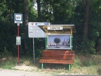Malebná zastávka v žilinskej mestskej časti Vranie. Malebná zastávka v žilinskej mestskej časti Vranie.