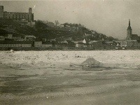 Zamrznutý Dunaj z roku 1929 Zamrznutý Dunaj z roku 1929
