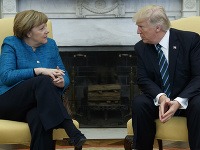 Angela Merkelová na stretnutí s Donaldom Trumpom. Angela Merkelová na stretnutí s Donaldom Trumpom.