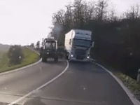 Policajti zverejnili video a vodiča primerane pomenovali Policajti zverejnili video a vodiča primerane pomenovali