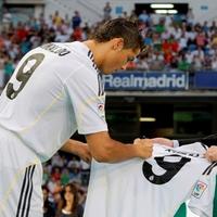 Cristiano Ronaldo s dresom č. 9