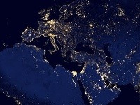 Svetelné znečistenie je enormné Svetelné znečistenie je enormné