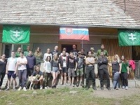 Vyzerá to tak, že zemetrasenie zažívajú aj kotlebovci. Vyzerá to tak, že zemetrasenie zažívajú aj kotlebovci.
