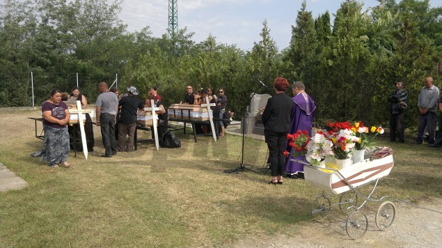 Pohreb hurbanovskej masakry