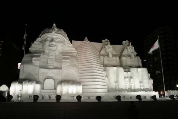 Snehové sfingy na festivale v japonskom Sappore
