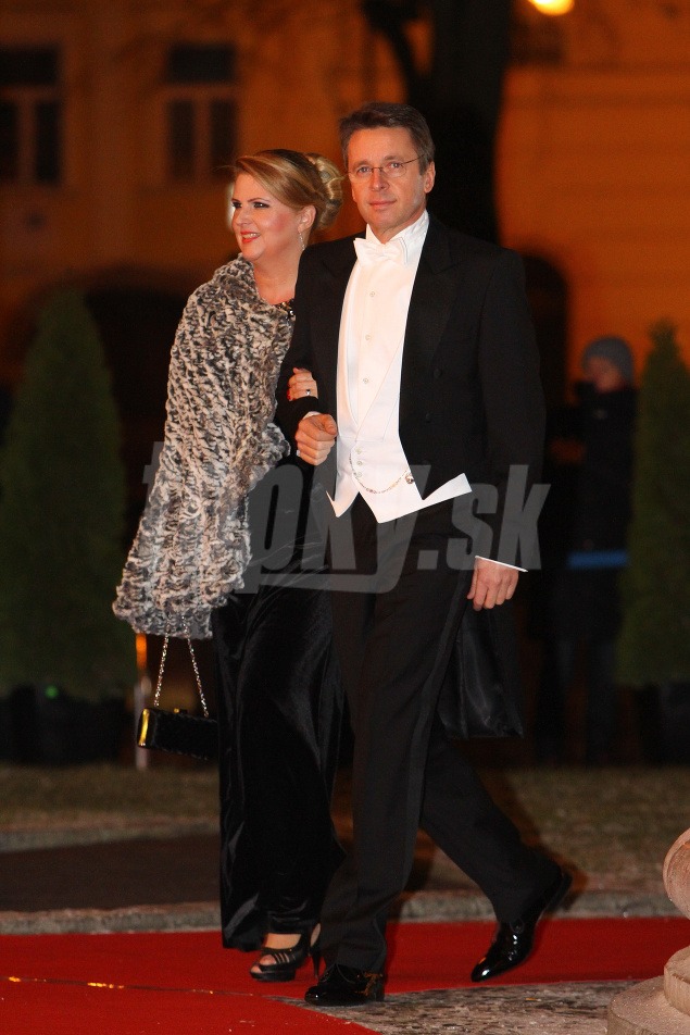 foto--Jan-Zemiar-prichody-ples-v-opere-2013.jpg
