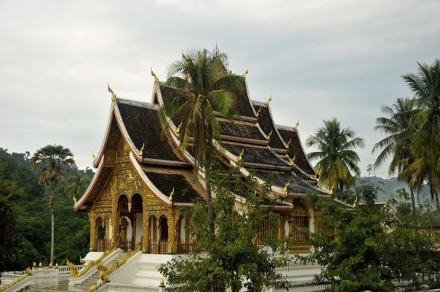 	Chrám Haw Pha Bank v areáli kráľovského paláca v Luang Prabangu