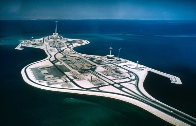 Most Fahd spájajúci Saudskú Arábiu a Bahrajn. Dĺka približne 25 km.