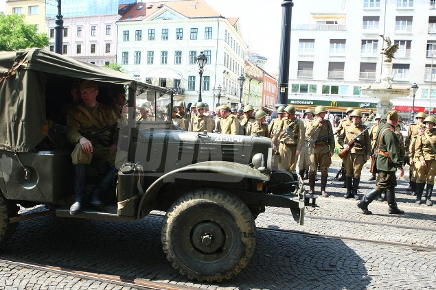 Rekonštrukcia bojov o Bratislavu.