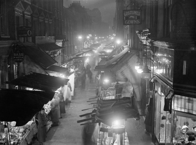Vianočné trhy na londýnskej Berwick Street, 15. december 1933.