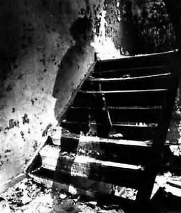 Duchovia radi chodia po schodoch