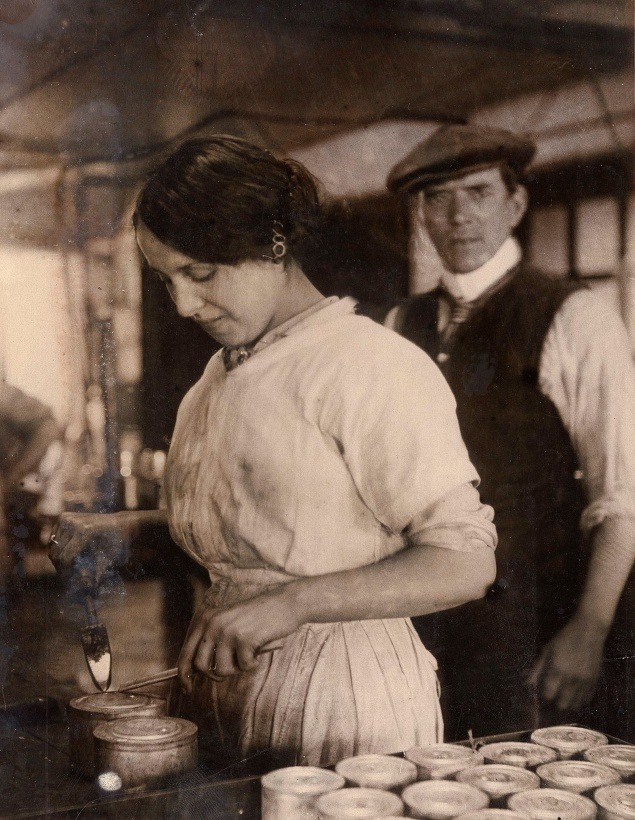 Spájkovanie plechoviek, 1916.