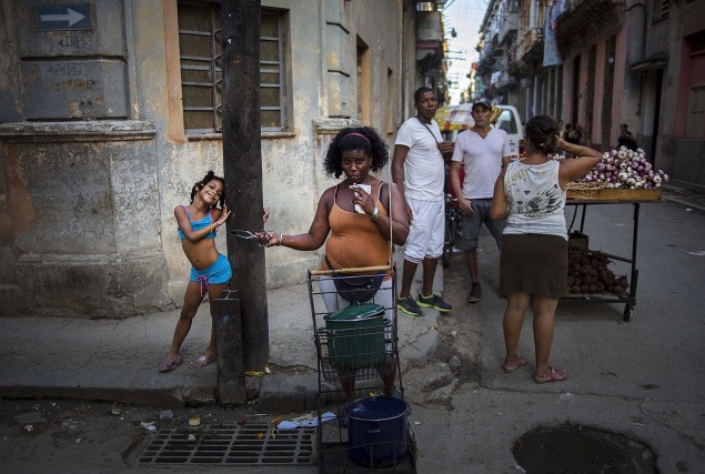 Život na Kube.