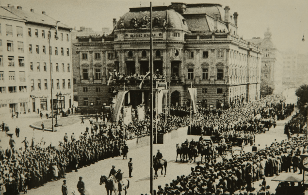 Slávnostné defilé IV. československej brigády v Bratislave