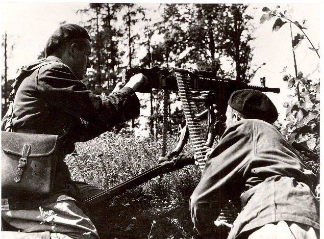 Francúzski partizáni v bojovej akcii pri Strečne,  r. 1944 