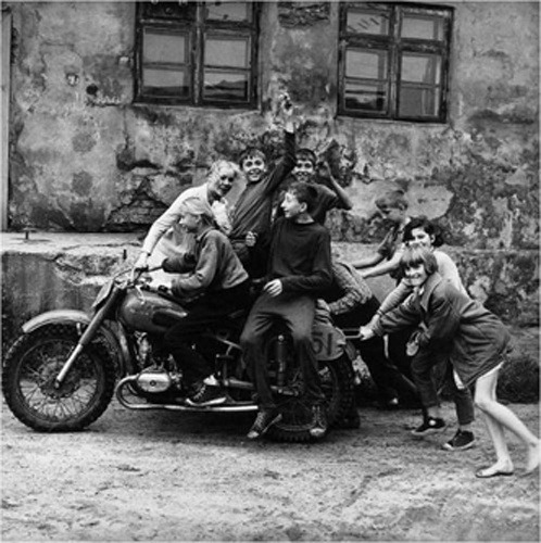 Jantanas Sutkus, Prví motorkári, Klaipéda, 1984