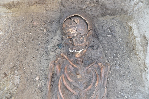Ženský hrob z 8. storočia.