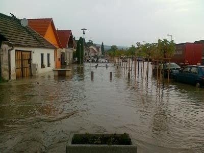 Záplavy v Píle.