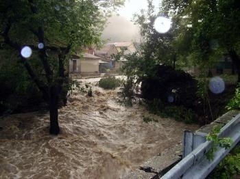 Záplavy v obci Píla