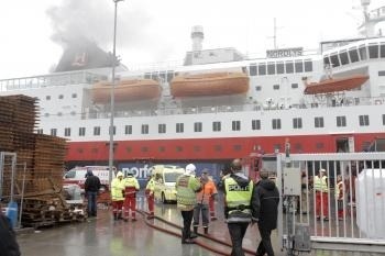 Výletnú loď museli evakuovať