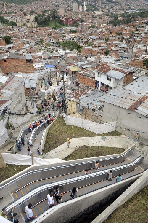 Eskalátor v meste Medellín