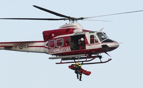 Pri záchrannej akcii pomáhali aj vrtuľníky