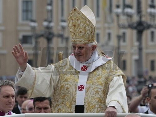 Benedikt XVI.: Posledné zbohom