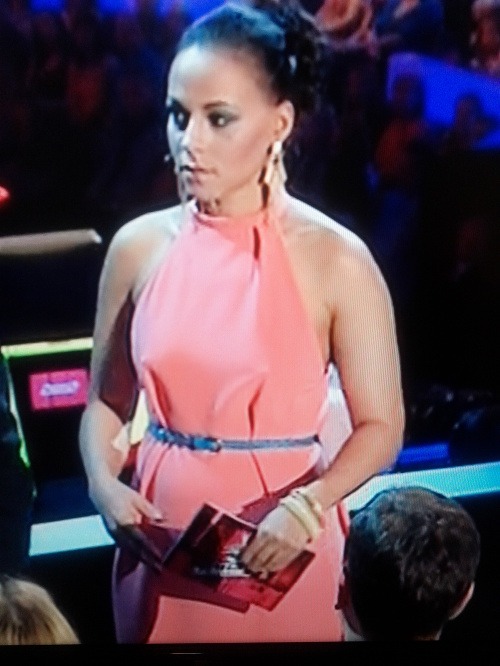 Tine sa pod šatami