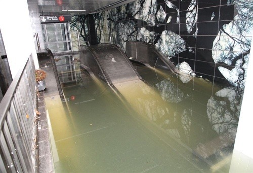Katastrofe s menom Sandy sa nevyhlo ani newyorské metro