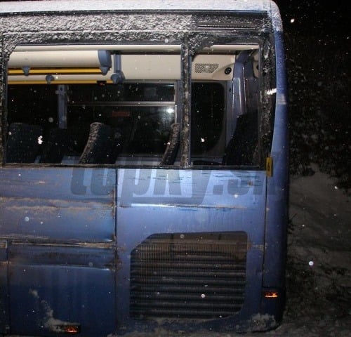 Ďalšia nehoda autobusu: Nákladiak