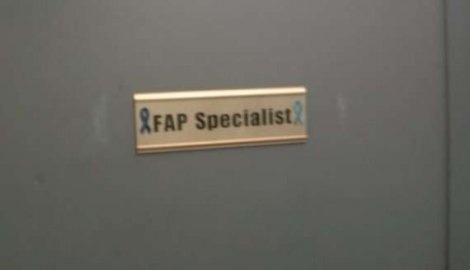 Špecialista na masturbáciu. FAP v slangu označuje zvuk, ktorý vzniká pri onanovaní.