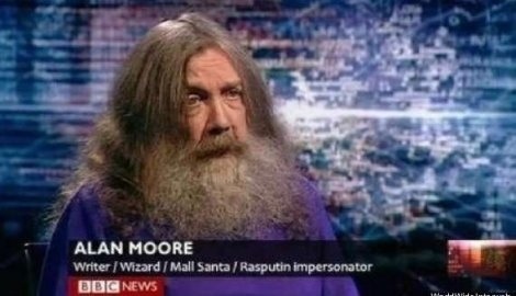 Spisovateľ, čarodejník, Santa v obchode a imitátor Rasputina.