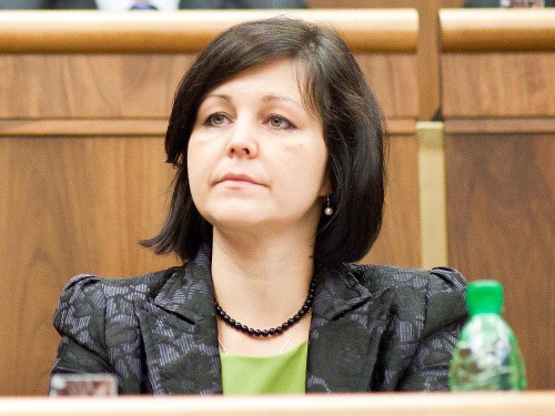Erika Jurinová (OĽaNO)