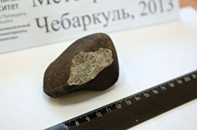 Nájdený kus meteoritu meria zhruba osem centimetrov