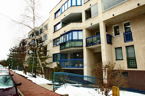 Minister vlastní aj byt na Martinengovej ulici v tesnej blízkosti bytu kolegu Kaliňáka.