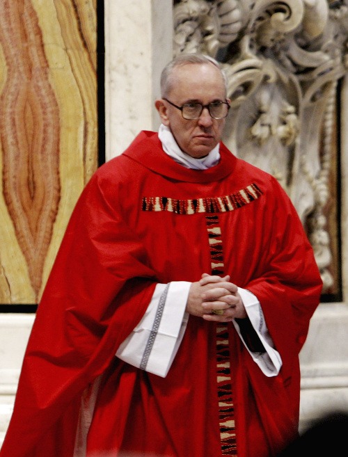 Počas predchádzajúceho konkláve v roku 2005, ktoré zvolilo za pápeža Josepha Ratzingera.