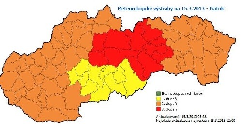 Najvyšší tretí kalamitný stupeň platí pre Prešovský, Košický, Žilinský a Banskobystrický kraj